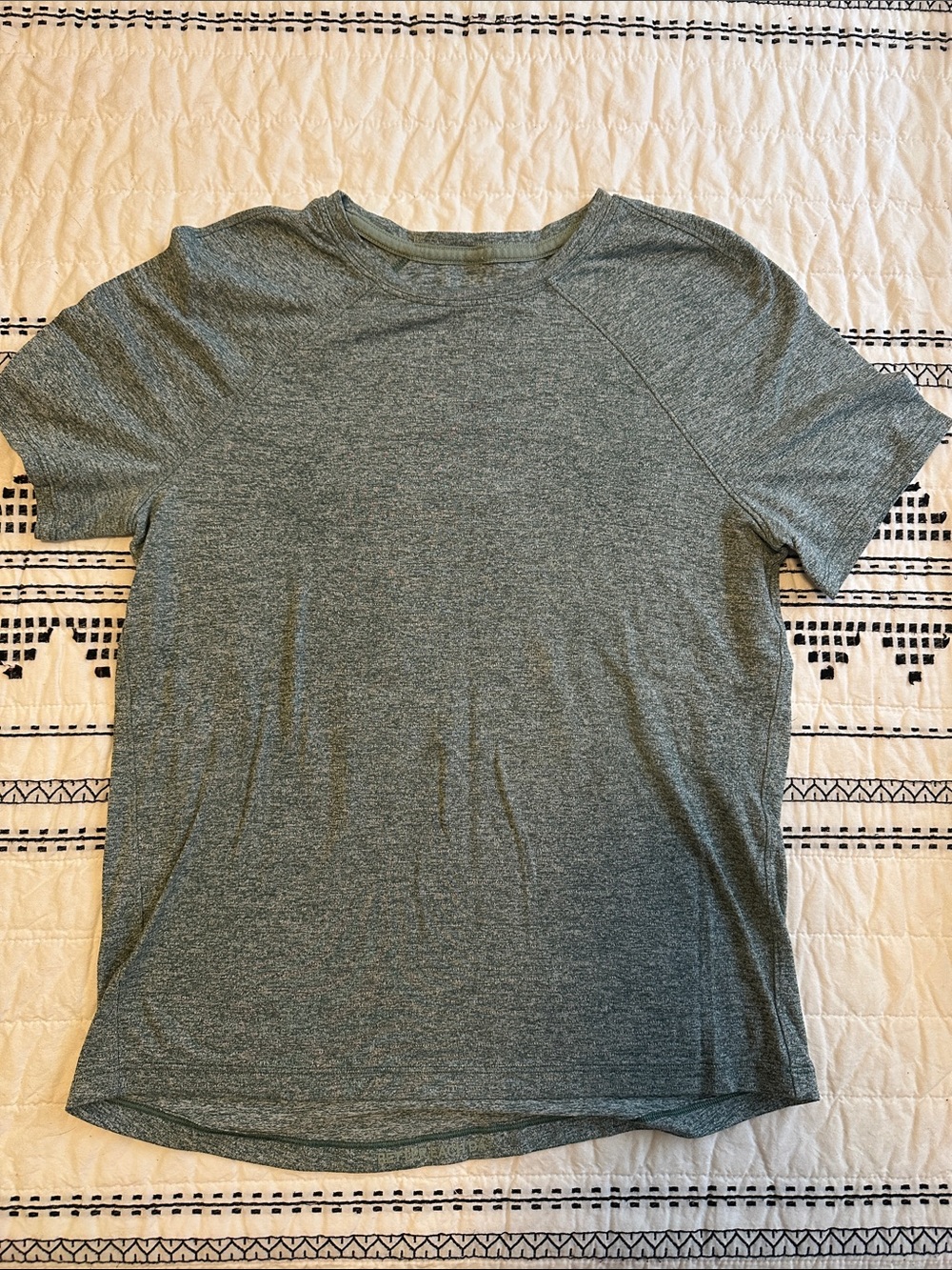 Lululemon License to Train Short Sleeve Shirt - Waist Length